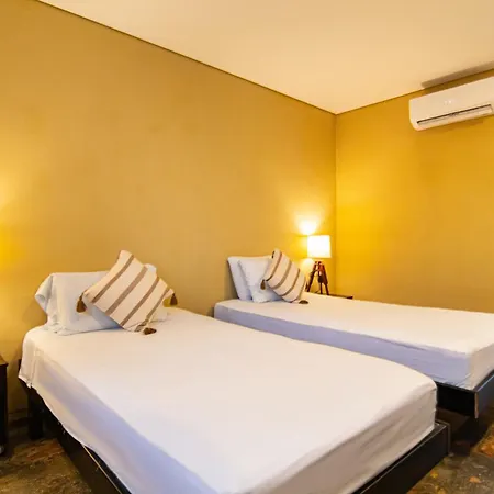 Oasis Fresh Hotel Santa Marta  Exterior photo